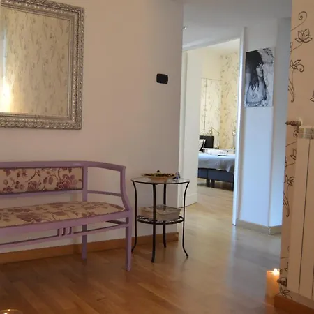 Near colosseum apartment san giovanni pet-friendly Roma